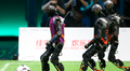 Ingenieros chinos hicieron un torneo de futbol entre robots humanoides: “En el futuro sería entre robots y humanos”