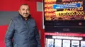 El albañil argentino que ganó $100 millones en un casino, pero solo le dieron $6.500: ¿por qué no le entregaron el premio?