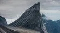 Esta montaña tiene la caída vertical más larga del mundo con más de 1.000 metros de altura y 105 grados de inclinación