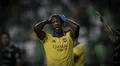 Prensa argentina destruye a Luis Advíncula con cruel calificativo por crisis en Boca Juniors: "Todo lo que tocó lo empeoró"