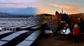 El pueblo en América Latina que vive en la oscuridad frente a una de las plantas solares más grandes del mundo