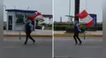 Chofer marchó flameando la bandera del Perú en paro de transportistas y su mensaje emociona en redes: "Queremos vivir"