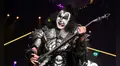 Gene Simmons, estrella del grupo Kiss, es hospitalizado de emergencia tras chocar contra un auto