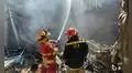 Piura: incendio reduce a cenizas una vivienda y un puesto de venta de frutas