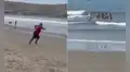Vendedor ambulante se arriesga al lanzarse al mar para salvar a niños de un ahogamiento en Barranca