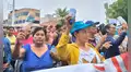 Iquitos: padres de familia protestan en el GORE Loreto por colegios en colapso e inundaciones en el distrito de Belén