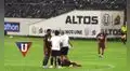 Sekou Gassama y el fuerte cruce con Deyverson en el triunfo de Universitario ante LDU: tuvieron que separarlos