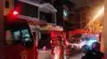 Cobrador se quedó dormido y extorsionadores le prendieron fuego a su combi en Santa Anita: quedó gravemente herido