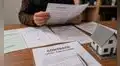 Derechos del comprador de vivienda: qué documentos, permisos y garantías debe exigir antes de firmar un contrato para evitar estafas