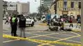 Tragedia en la avenida Alfonso Ugarte: motociclista pierde la vida al chocar su vehículo con una camioneta en la madrugada del lunes