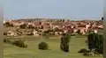 El pueblo de España que busca vecinos: ofrece vivienda gratuita, empleo fijo y beneficios adicionales para familias con hijos