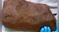 Un hombre guardó una piedra durante años esperando que fuera de oro, pero resultó ser algo más valioso e inusual