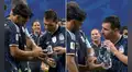 ¿Qué decía? Lionel Messi protagoniza curiosa reacción al revisar la botella que olvidó Pickford tras la derrota de Inglaterra