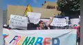 Becarios protestan frente al Minedu contra proyecto que cambia las reglas del Pronabec: “Hasta que se deje sin efecto”