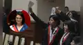 Oposición muestra fotografías de los fallecidos en protestas sociales y se retira antes del mensaje de Keiko Fujimori
