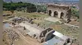 Arqueólogos turcos desenterraron una piscina y un mosaico de la época romana en un antiguo gimnasio