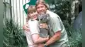 En 1994, Steve y Terri Irwin compraron 1.400 hectáreas de tierra y plantaron 44.000 árboles para salvar a los koalas