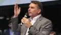 Flávio Bolsonaro supera a Lula por cuatro puntos en intención de voto para el balotaje de Brasil, según encuestas