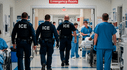 Nuevo proyecto de ley obligaría a hospitales en este estado de EEUU a permitir el ingreso y brindar información a los agentes de ICE