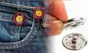 Esta es la curiosa función de los comunes botones metálicos en los jeans: origen vendría de Estados Unidos