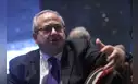 Michael Shifter: “Richard Nixon es Ghandi comparado con Donald Trump”