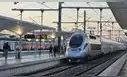 El primer tren de alta velocidad de África revoluciona el transporte al viajar a 320 km/h: costó más de 1.800 millones de dólares