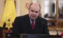 López Aliaga pide al Congreso que le informe al JNE que no asumirá como senador