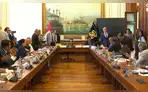 Debate de facultades en el Senado se suspende hasta el miércoles: sesión se desarrolló entre altercados Debate de facultades en el Senado se suspende hasta el miércoles: sesión se desarrolló entre altercados