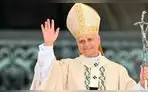 El Vaticano sobre salud del Papa León XIV: "Tiene una evolución postoperatoria normal"