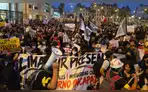 Generación Z y colectivos sociales se movilizan en Lima contra la inseguridad y los incedios forestales Generación Z y colectivos sociales se movilizan en Lima contra la inseguridad y los incedios forestales
