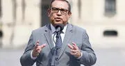Otárola tilda a Pedro Castillo, Gustavo Petro y AMLO de ser "caimanes del mismo pozo"