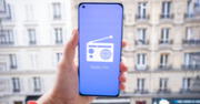 ¿Qué teléfonos actuales tienen radio FM para escuchar tu emisora favorita sin gastar datos?