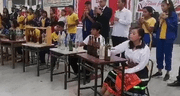 Alumnos usan botellas para tocar cumbia ‘Cariñito’ en colegio de Trujillo