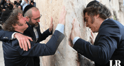 Milei se emocionó y lloró tras rezar en el Muro de los Lamentos durante su visita a Israel
