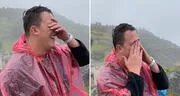 Extranjero llora tras encontrar a Machu Picchu cubierta de neblina: “Mis ahorros, mi dinero”