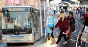 Descubre quiénes pueden viajar gratis en el Metropolitano de Lima y por qué