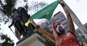 Más de 11 mil niñas y adolescentes víctimas de violencia sexual en 2024: activistas exigen garantizar acceso al aborto terapéutico
