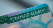 ¡Buenas noticias para inmigrantes! Estas 4 ciudades tienen el trámite más rápido para la Green Card en EE. UU.