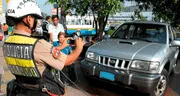 Permiso para lunas polarizadas 2025: requisitos para obtener la autorización