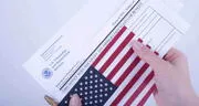 Muy buenas noticias para inmigrantes: USCIS detalla cómo obtener la ciudadanía americana si viviste 5 años en EE. UU.