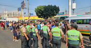 ¿Dónde estaba la PNP? Sicarios acribillan a 2 choferes de combi a plena luz del día