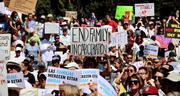 Buenas noticias para inmigrantes en EEUU: avanza proyecto de ley que fortalece las protecciones a extranjeros en este estado