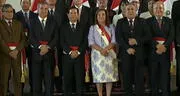 Dina Boluarte solo cambió dos ministerios tras la renuncia de Gustavo Adrianzén como presidente del Consejo de Ministros