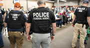 Redada masiva del ICE deja a 50 inmigrantes indocumentados arrestados con los antecedentes criminales más peligrosos de EEUU