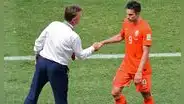 Van Persie reveló que Van Gaal lo cacheteó en el Mundial de Brasil 2014