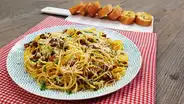Espaguetis a la carbonara con huevo 