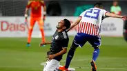 Amistoso entre México vs Paraguay casi termina en bronca por esta terrible falta [VIDEO]