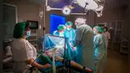 Mujer se somete a una cesárea y descubre que tiene 2 vaginas