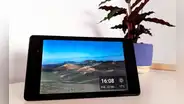 ¿Cómo transformar la tablet o teléfono que ya no usas en un cuadro para fotografías?