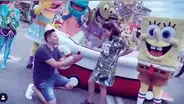 Pedro Loli se vistió de Bob Esponja y pidió matrimonio a Fiorella Méndez [VIDEO]